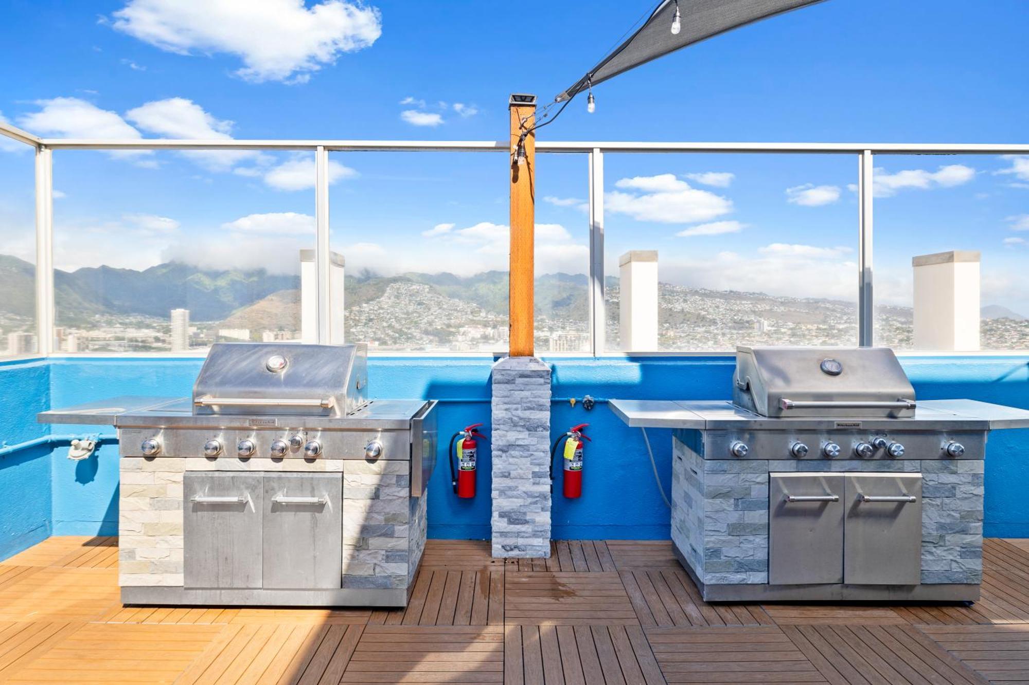 Steps To Waikiki Beach! Newly Renovated With 75" Tv Honolulu Exteriör bild