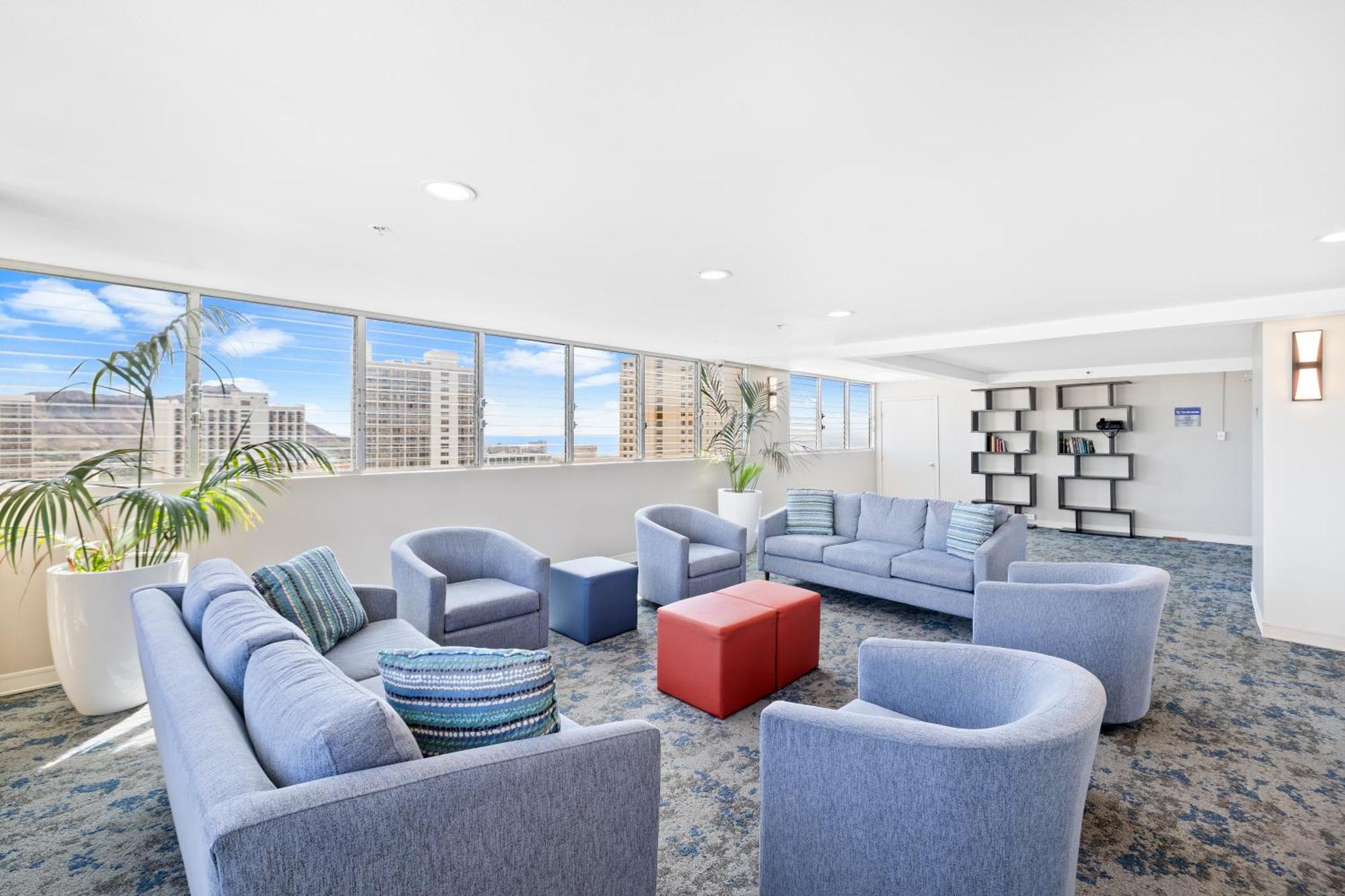 Steps To Waikiki Beach! Newly Renovated With 75" Tv Honolulu Exteriör bild