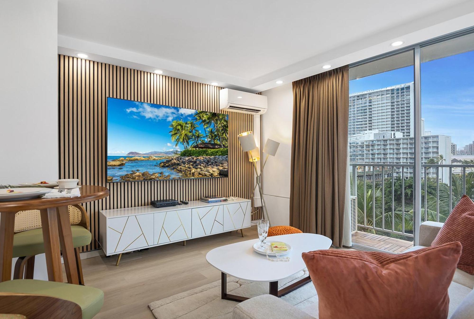 Steps To Waikiki Beach! Newly Renovated With 75" Tv Honolulu Exteriör bild