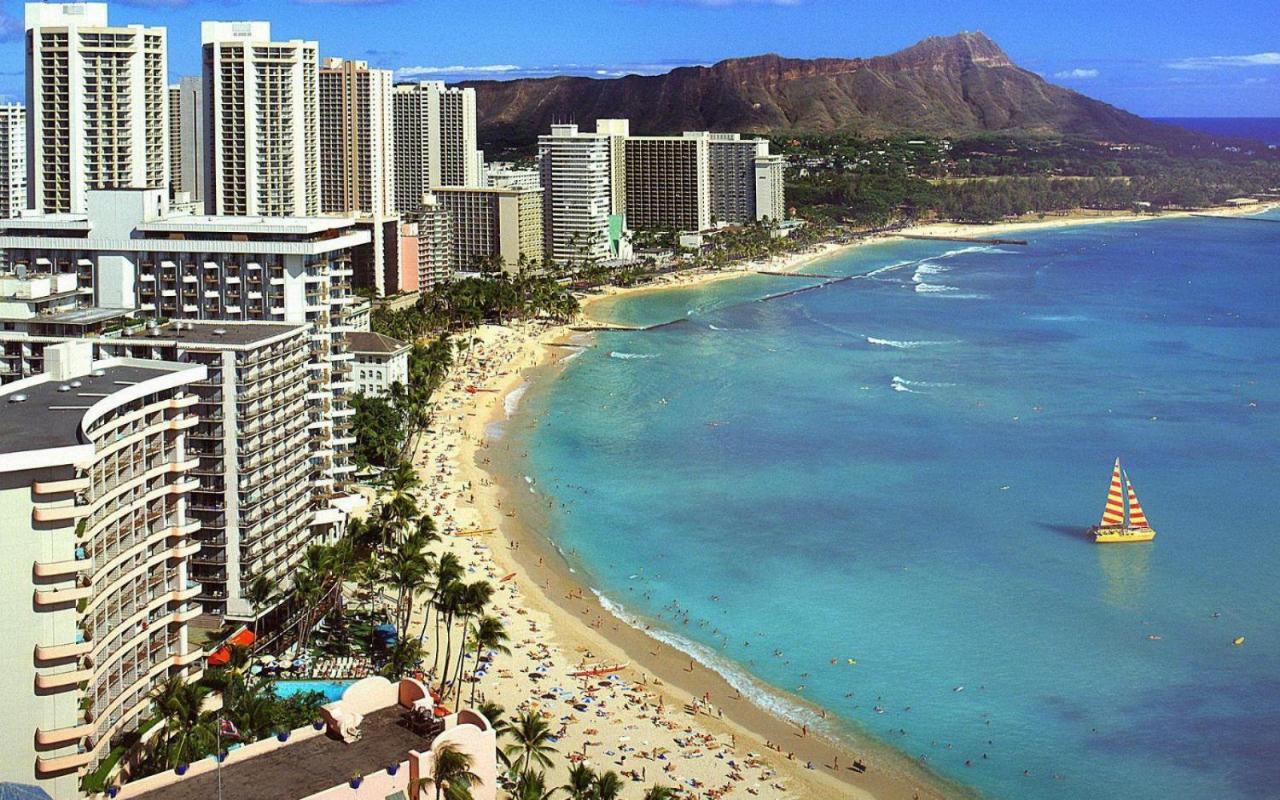 Steps To Waikiki Beach! Newly Renovated With 75" Tv Honolulu Exteriör bild